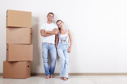 Moving van service for local home moves in Lee