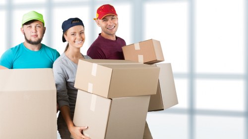 Flexible pricing for a Lee moving job with clear quotation options